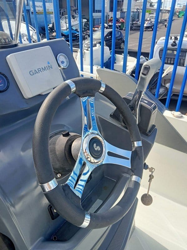 015 Beneteau Flyer 6.6 Space Deck Pilot Edition (2015)