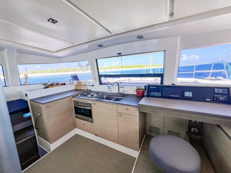 Bali 4.0 owners version catamaran – Karma_14