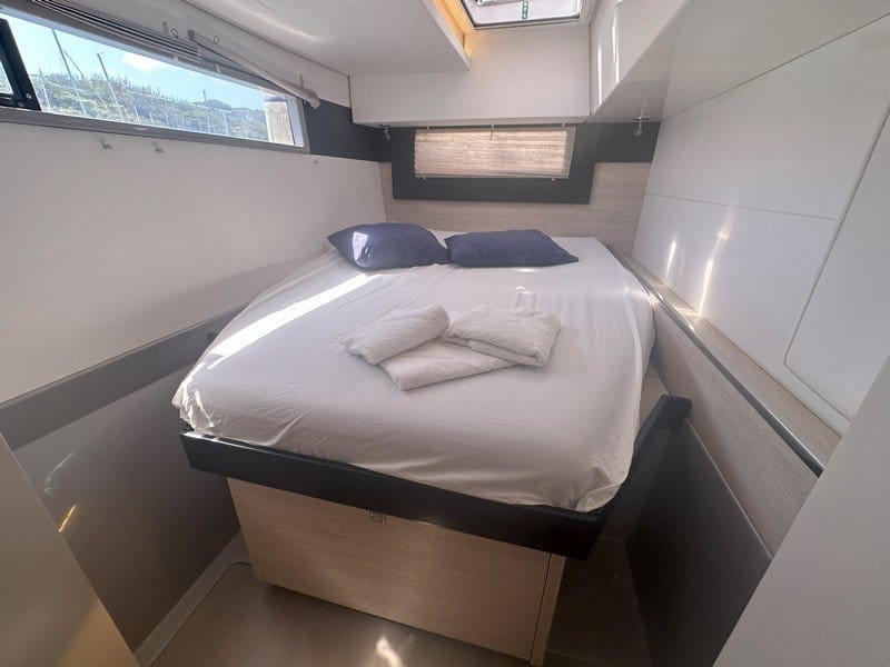 Leopard 40 4 cabin version catamaran – YRREEL 29