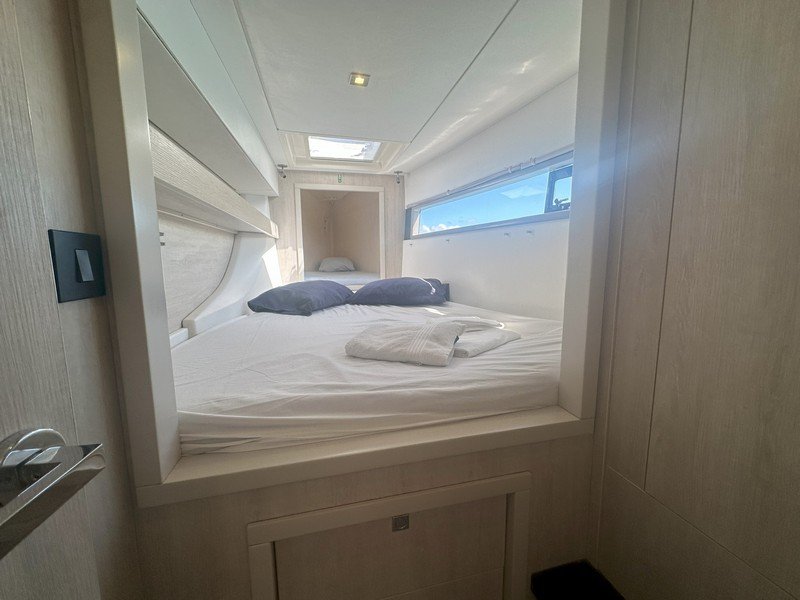 Leopard 40 4 cabin version catamaran – YRREEL 31
