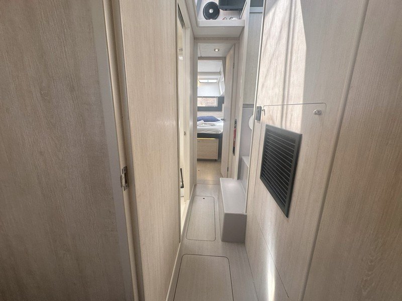 Leopard 40 4 cabin version catamaran – YRREEL 33
