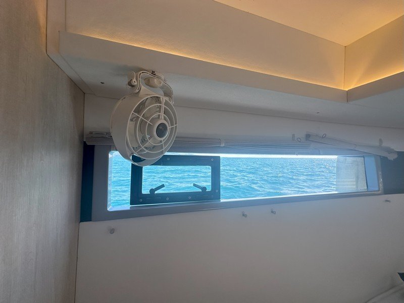 Leopard 40 4 cabin version catamaran – YRREEL 35