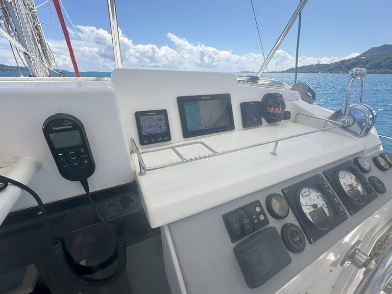 Leopard 40 4 cabin version catamaran – YRREEL 53