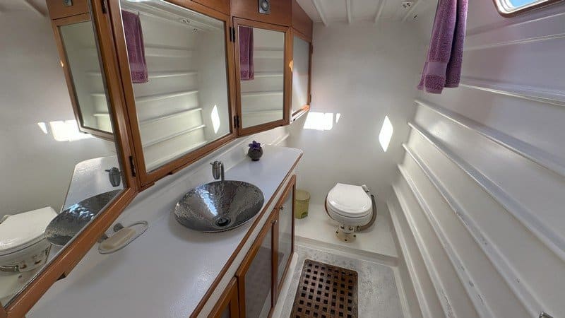 039 Performance Catamaran Contraste 44 – ZORBA
