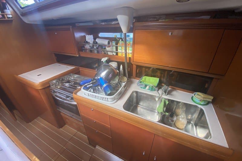 013 Grand Soleil 43 cruising racing yacht