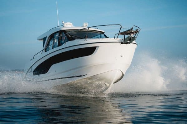 Beneteau Antares 9
