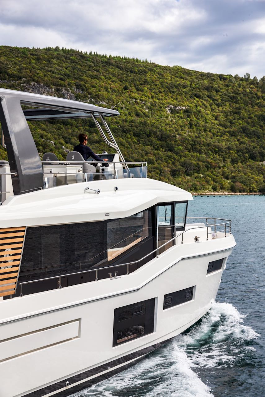 Grand Trawler 63 – 12 sur 41