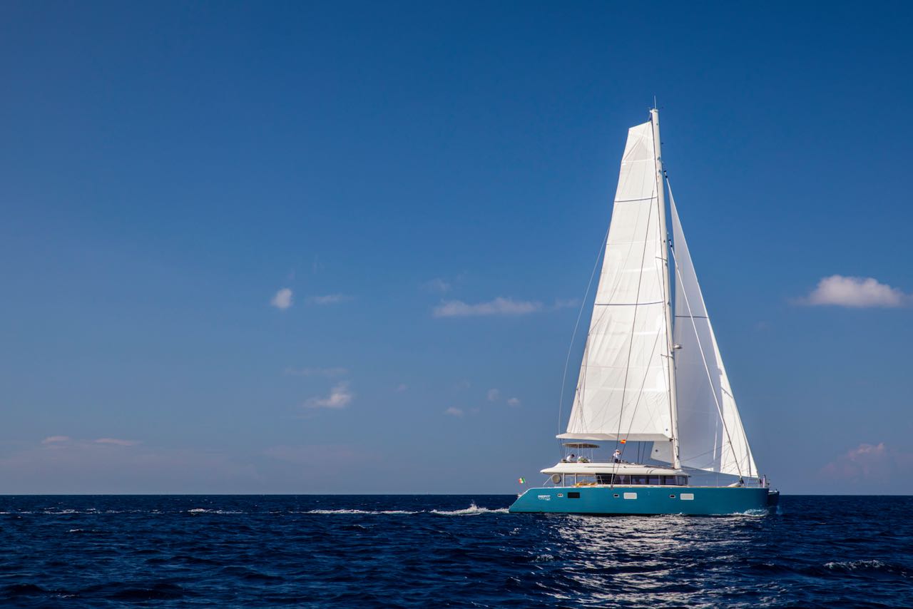 Lagoon 620Neo under sail